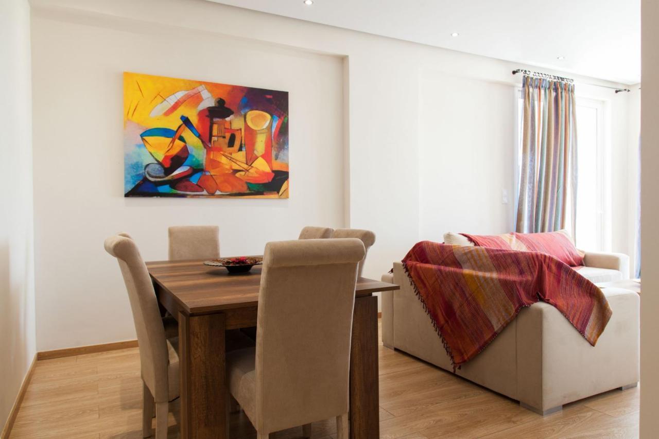 Modern Apt In Glyfada A Breath Away From The Sea - The View เอเธนส์ ภายนอก รูปภาพ