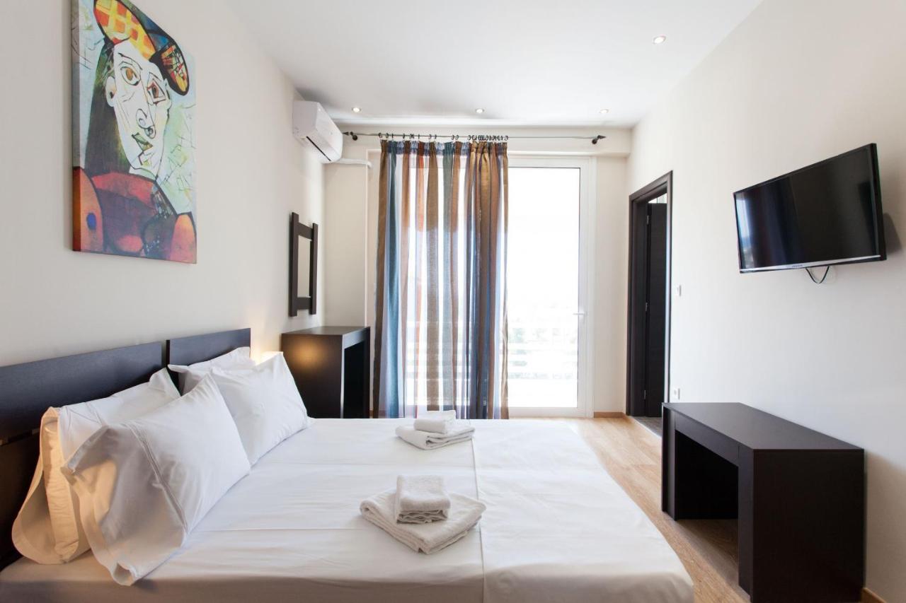 Modern Apt In Glyfada A Breath Away From The Sea - The View เอเธนส์ ภายนอก รูปภาพ