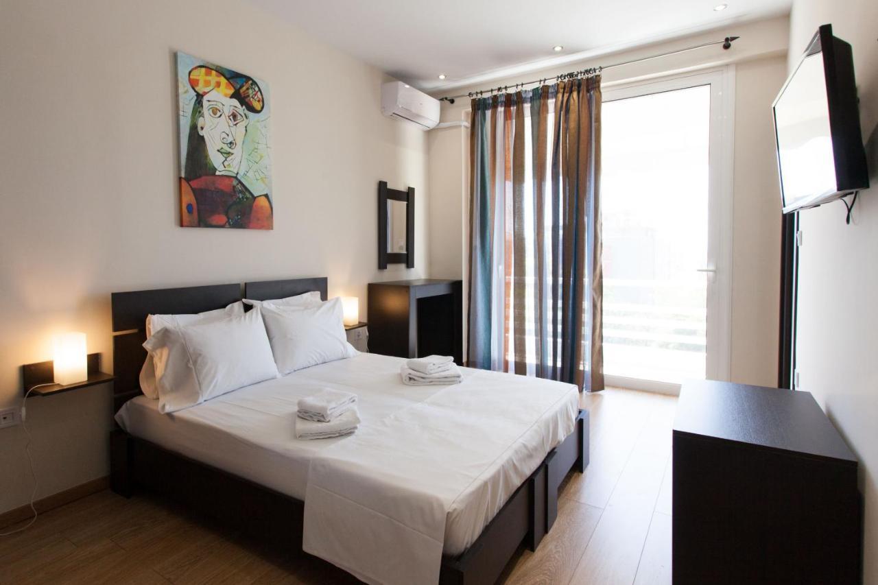 Modern Apt In Glyfada A Breath Away From The Sea - The View เอเธนส์ ภายนอก รูปภาพ