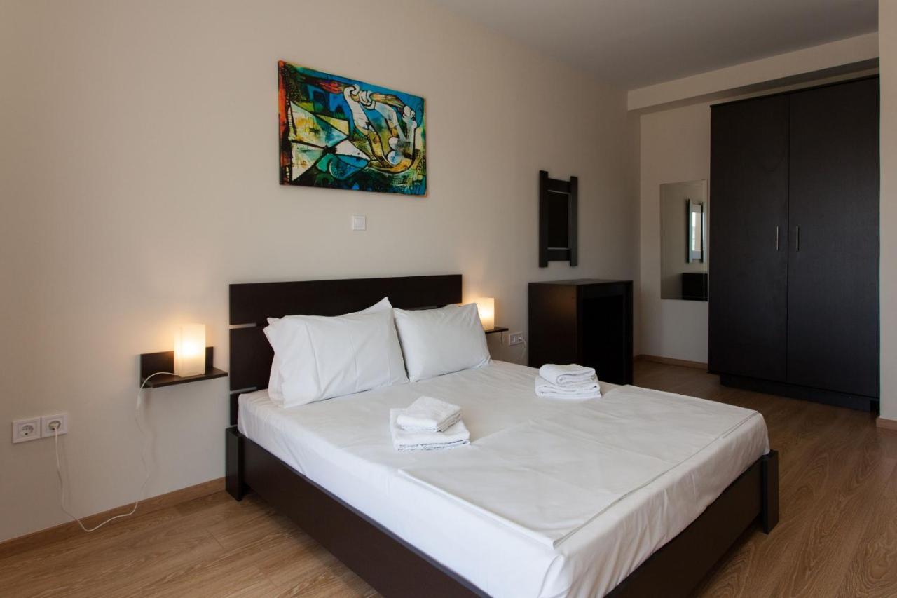 Modern Apt In Glyfada A Breath Away From The Sea - The View เอเธนส์ ภายนอก รูปภาพ
