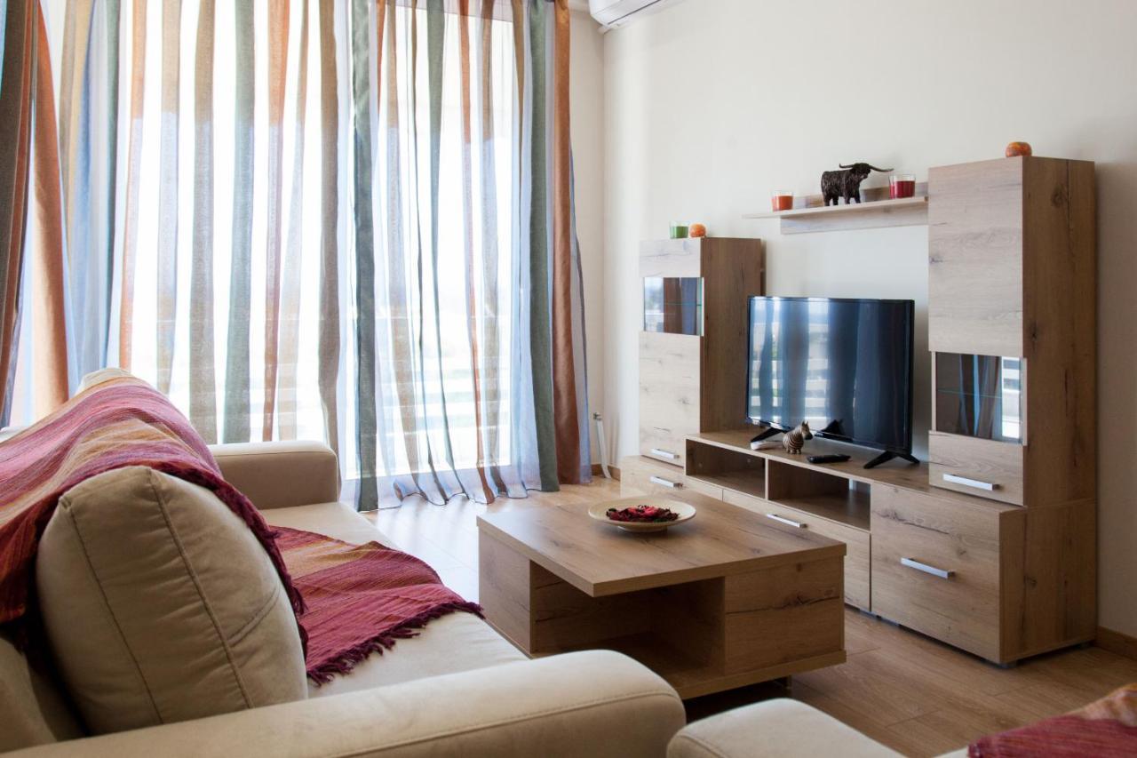 Modern Apt In Glyfada A Breath Away From The Sea - The View เอเธนส์ ภายนอก รูปภาพ