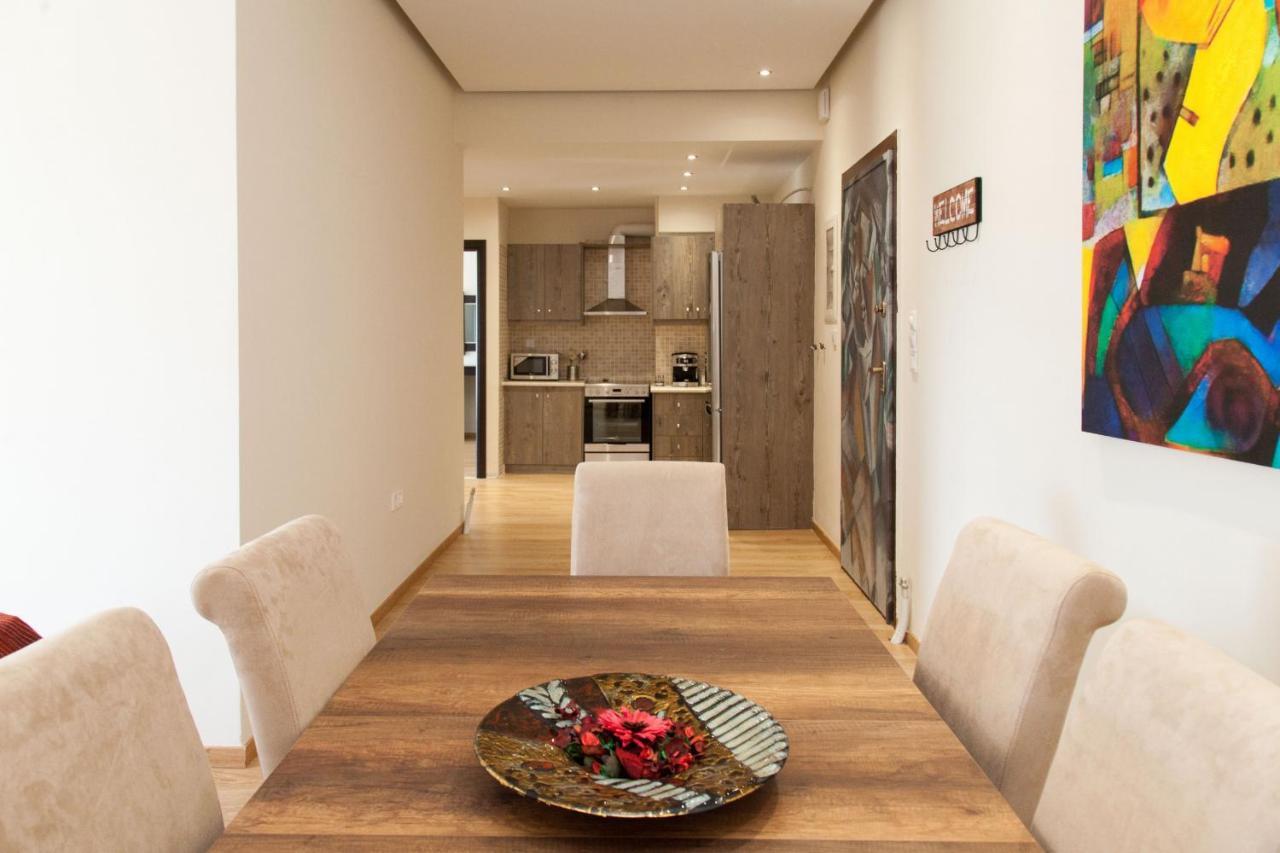 Modern Apt In Glyfada A Breath Away From The Sea - The View เอเธนส์ ภายนอก รูปภาพ