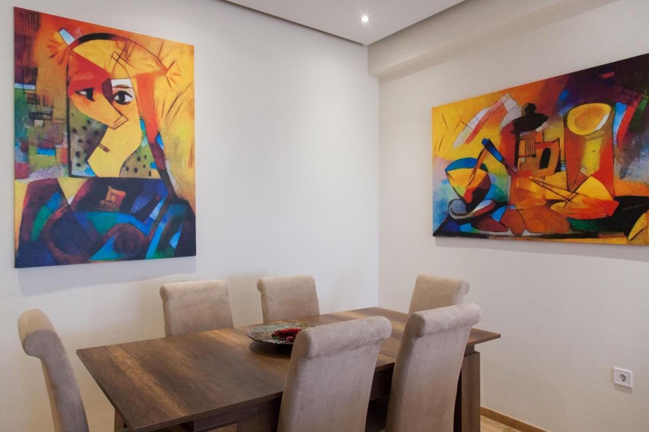 Modern Apt In Glyfada A Breath Away From The Sea - The View เอเธนส์ ภายนอก รูปภาพ
