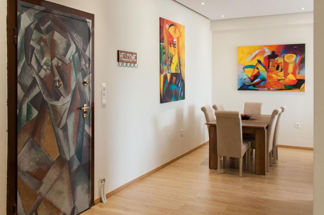 Modern Apt In Glyfada A Breath Away From The Sea - The View เอเธนส์ ภายนอก รูปภาพ