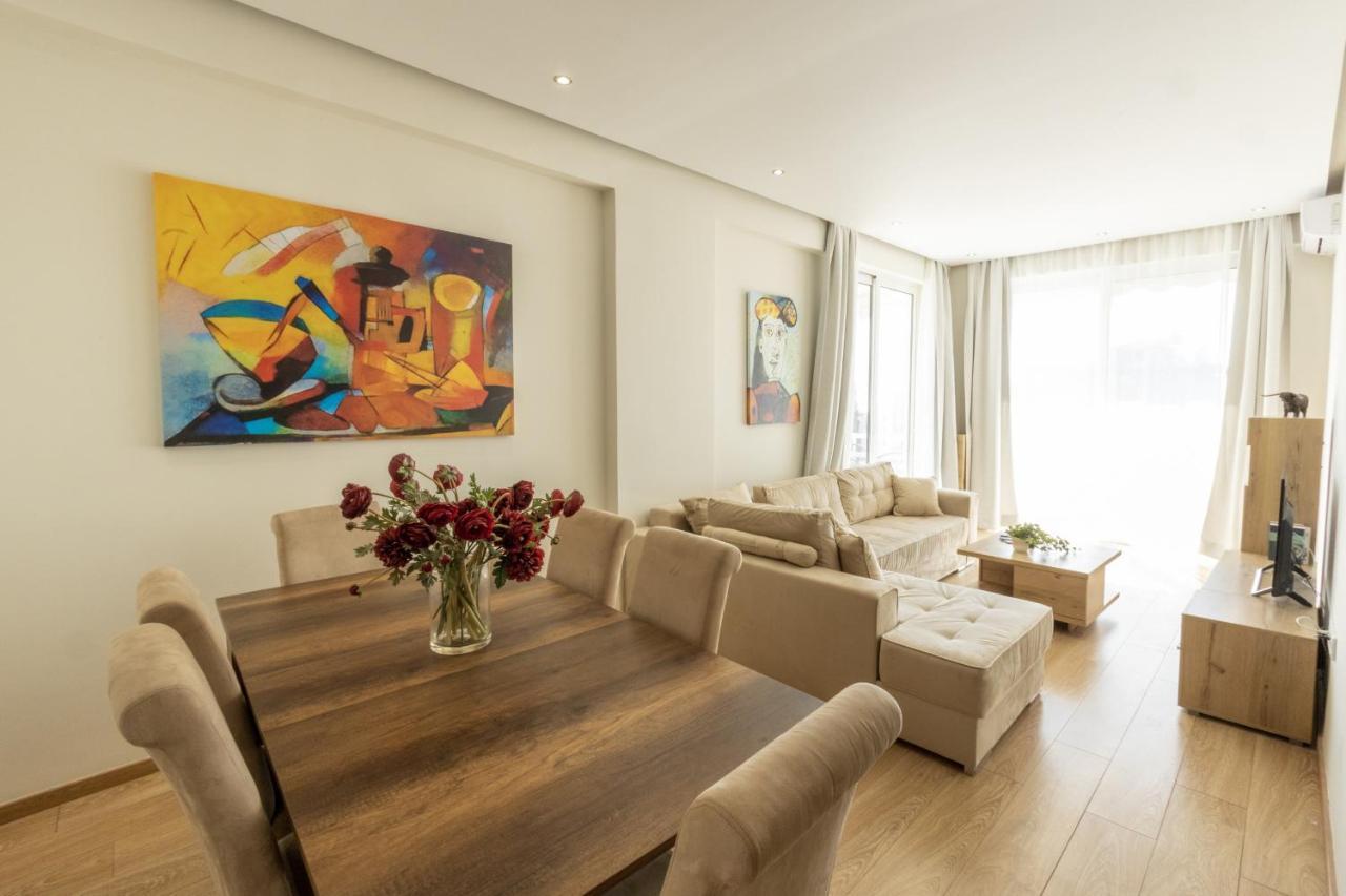 Modern Apt In Glyfada A Breath Away From The Sea - The View เอเธนส์ ภายนอก รูปภาพ