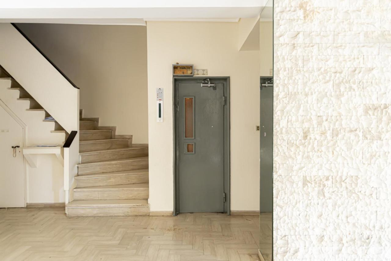 Modern Apt In Glyfada A Breath Away From The Sea - The View เอเธนส์ ภายนอก รูปภาพ